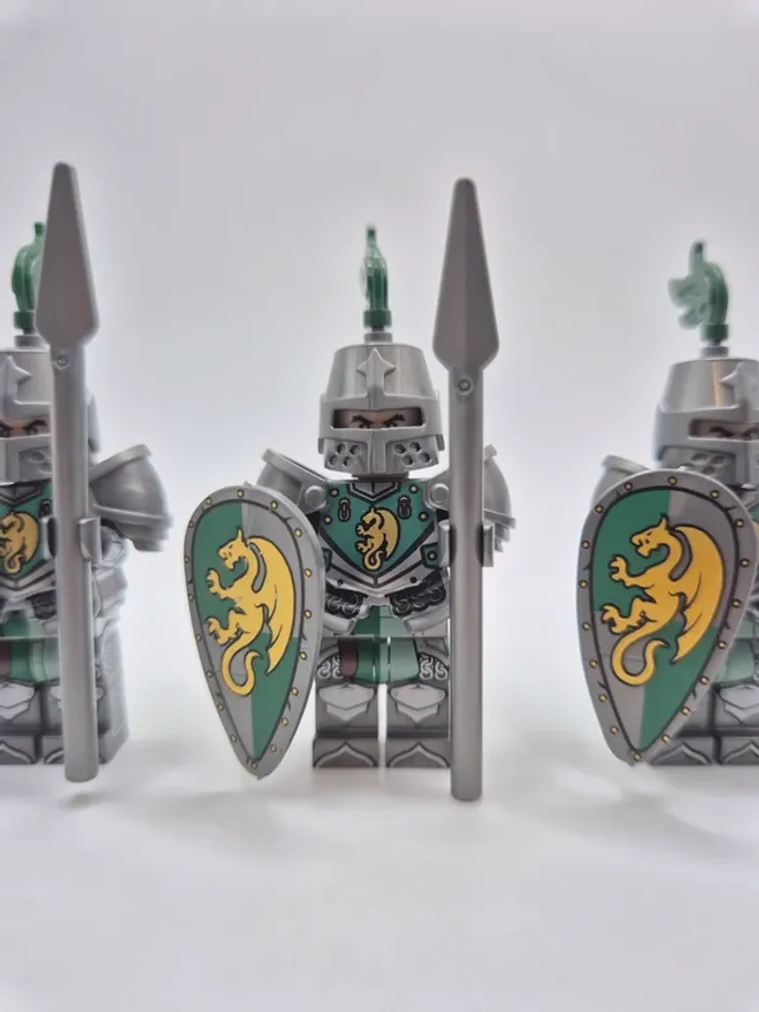 Figurines type lego 3 soldats chevaliers Du Dragons Vert - photo numéro 2