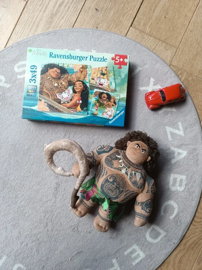 Lot Vaiana 🧩 puzzle et Peluche Maui Disney