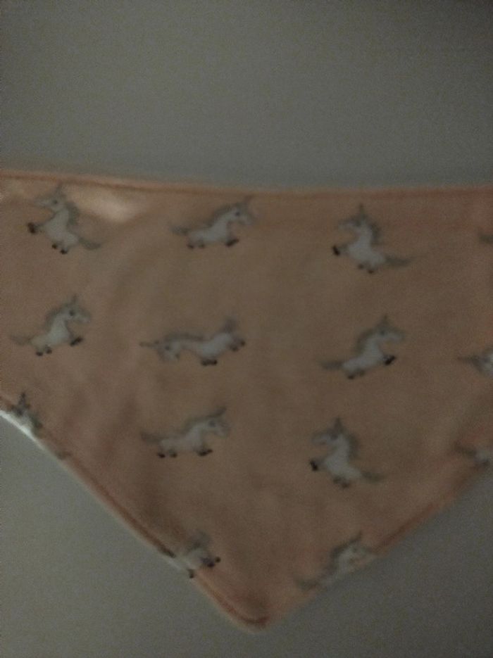 Bavoir bandana licorne 🦄 - photo numéro 2