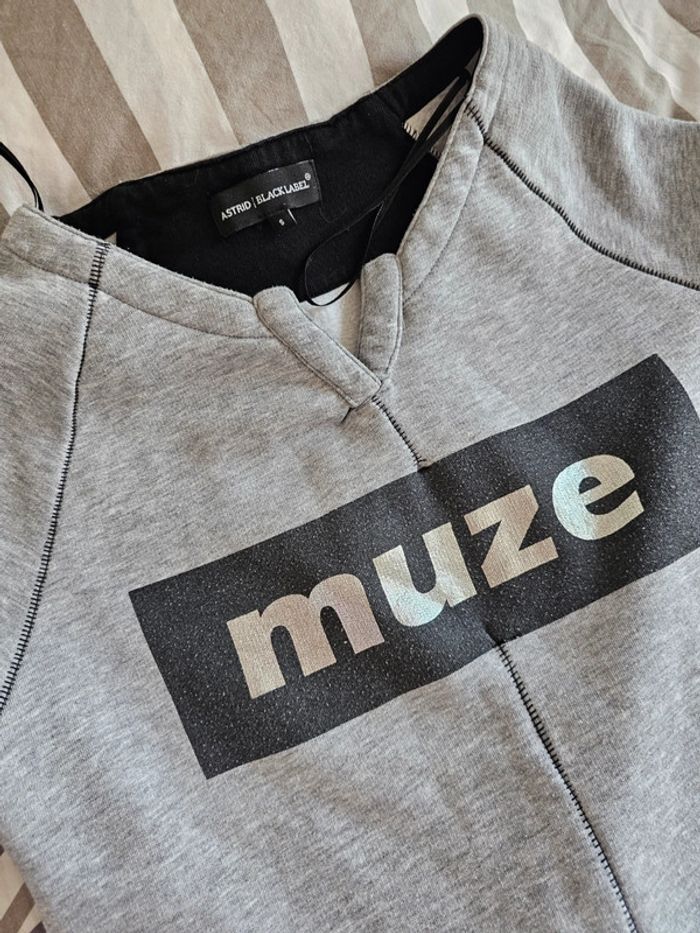 Sweat gris Astrid Black Labell taille 36 - photo numéro 4