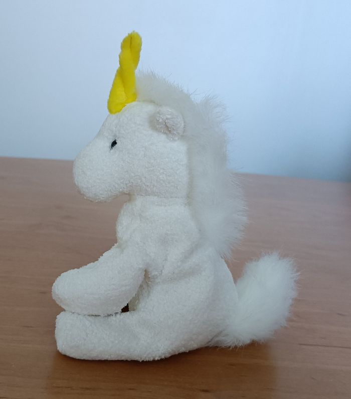 Peluche Doudou licorne blanche et corne jaune. 17,5 cm - photo numéro 2
