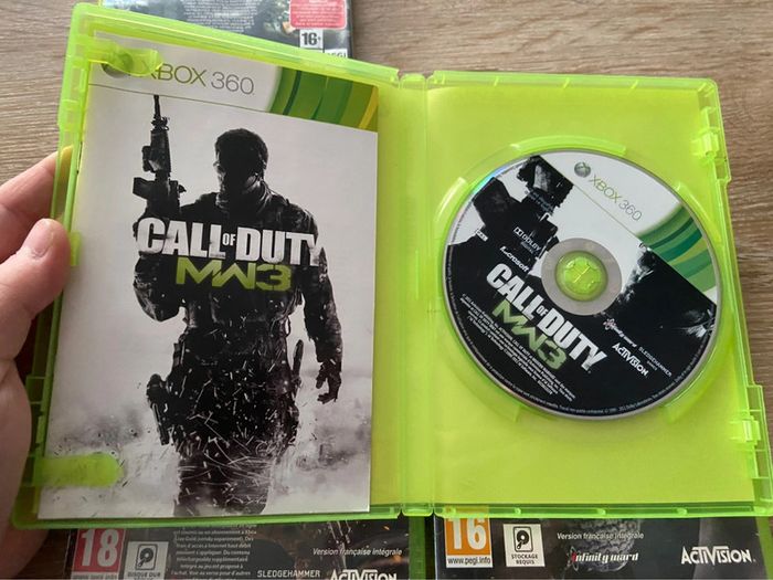 Lot de 4 jeux call of duty xbox 360 - photo numéro 3