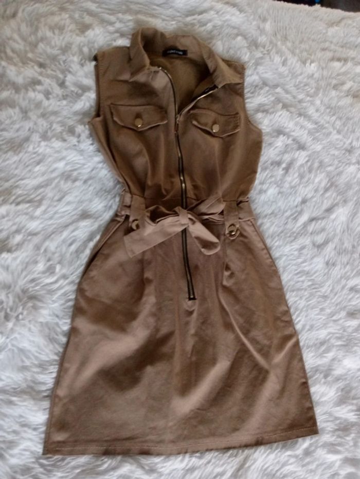 Robe camel Taille S Neuf