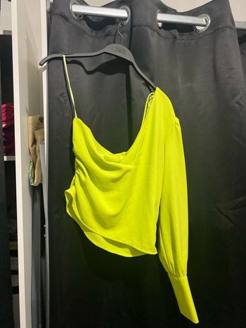 Haut asymétrique à plis