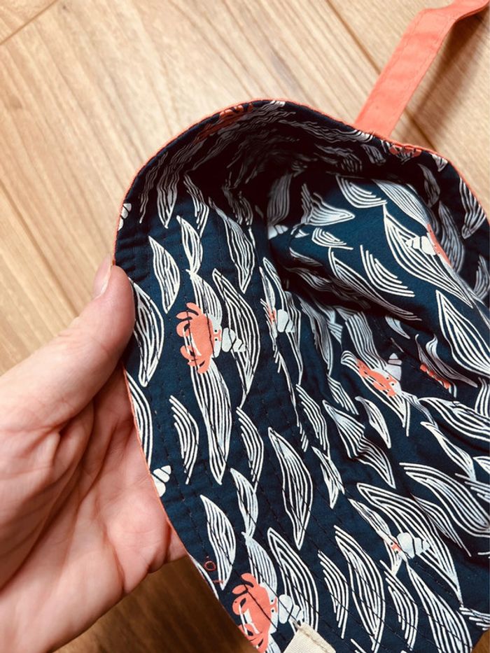 Taille 3~6 mois bob réversible garçon TAO bleu marine corail * crabe * 💙 - photo numéro 5