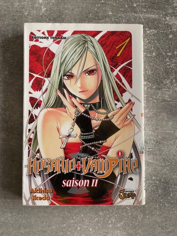 Manga Rosario + vampire saison 2, tome 1 en français.