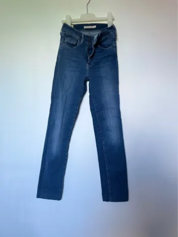 Jean Levi’s 724 High Rise Straight