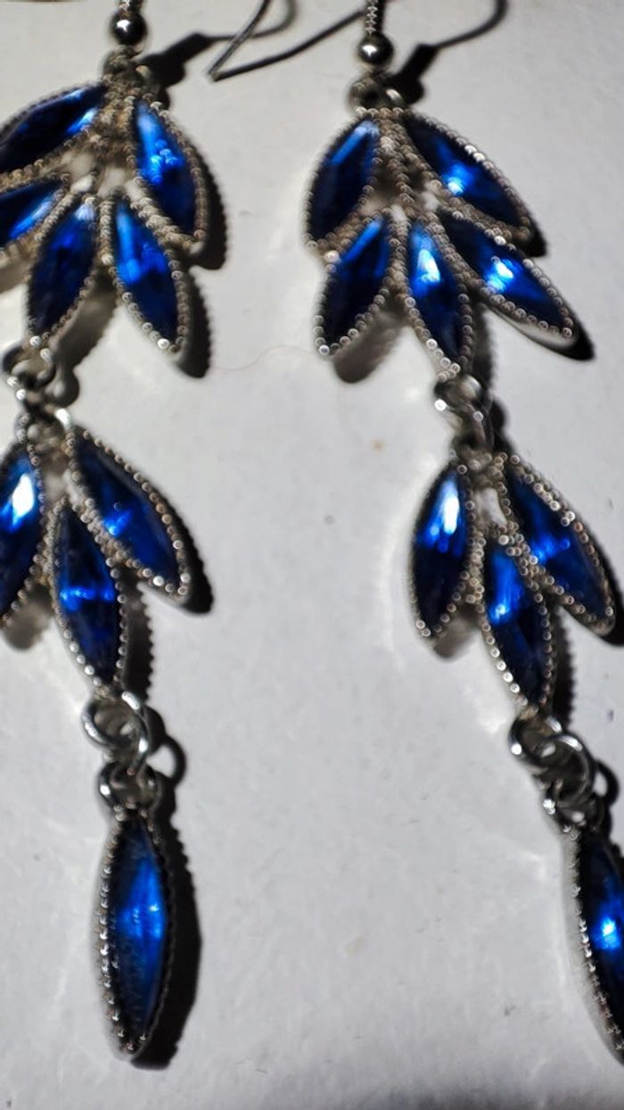 Belles pendantes Bleues - photo numéro 5