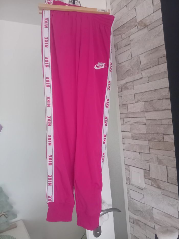 Pantalon nike taille S - photo numéro 2