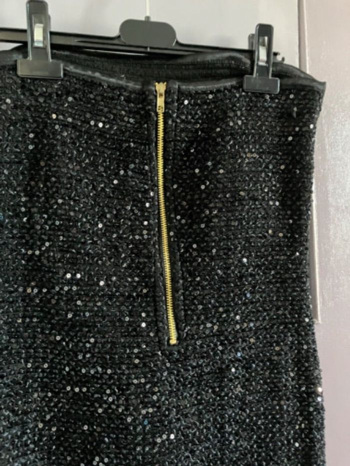 Robe moulante pailletée