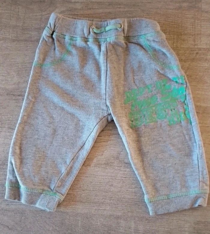 Pantalons bébé 18mois - photo numéro 5