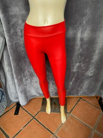 Legging rouge calzedonia taille S