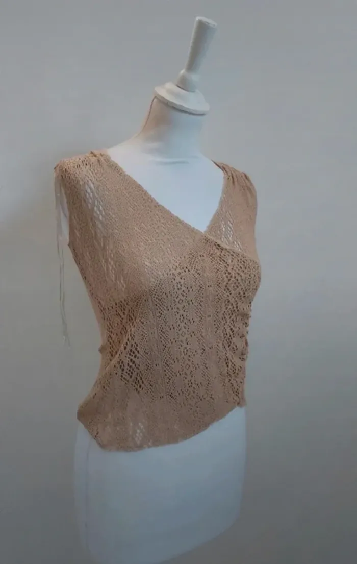 Top sans manche en dentelle beige taille S - photo numéro 3