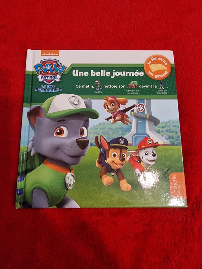 Livre pat patrouille une belle journée
