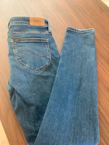Lee jeans T w28 l31