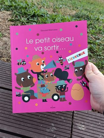 Livre le petit oiseau va sortir