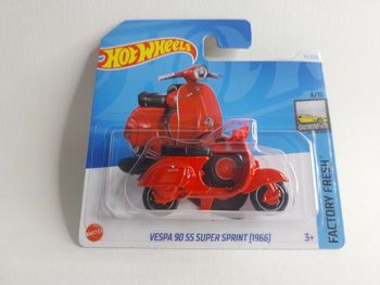 Hot Wheels Vespa 90 SS Super Sprint [1966] 2024