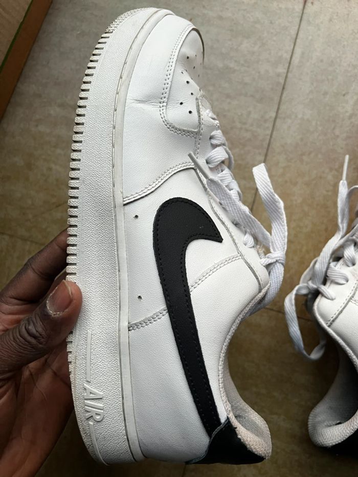 Nike air force one blanc noir 45 bon état - photo numéro 4
