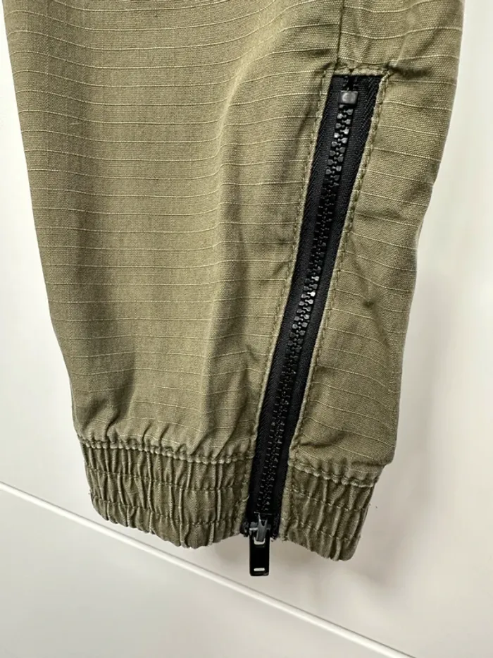 Pantalon cargo Bershka - photo numéro 3