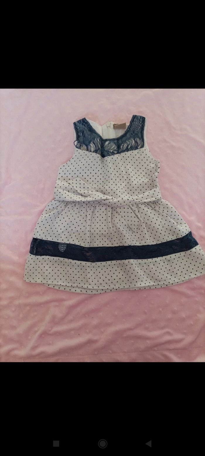 Lot de 5 robes - photo numéro 4