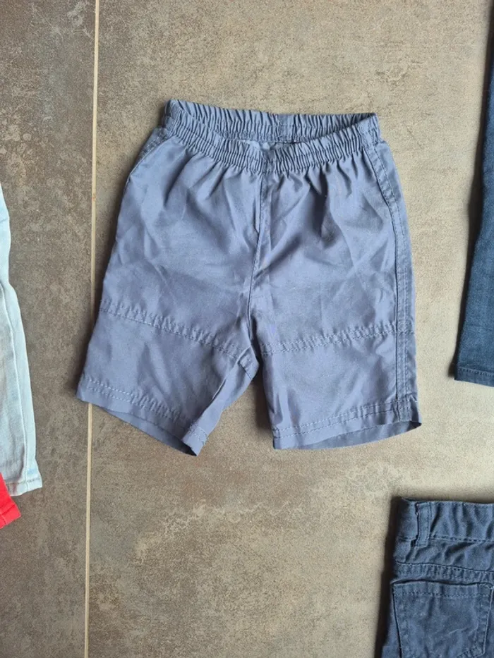 Lot 5 pantalons + 1 short 6 mois garçon - photo numéro 12