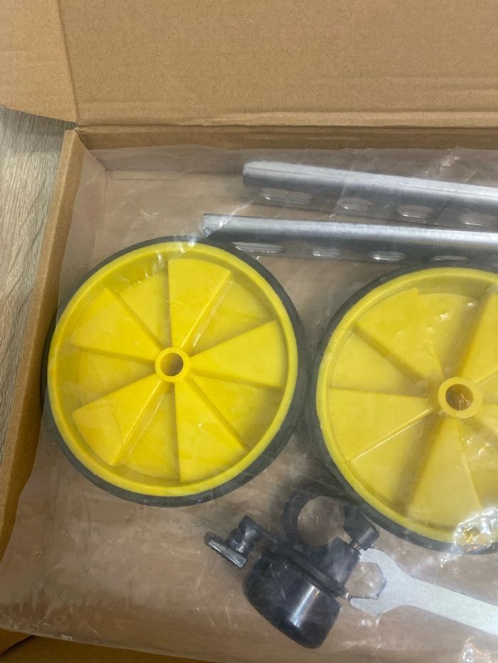 Roulette vélo enfants et visserie jaune neuves - n72j - photo numéro 3
