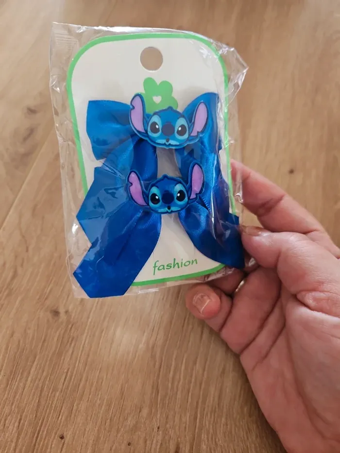 Lot de 2 barrettes Stitch