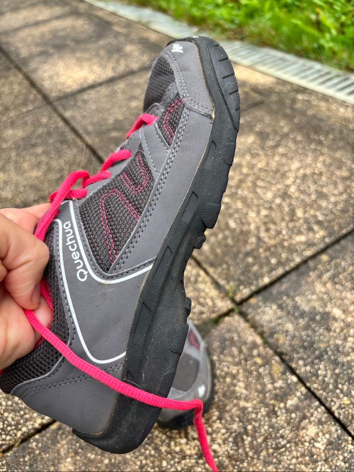Chaussures de randonnée décathlon T36 - photo numéro 2