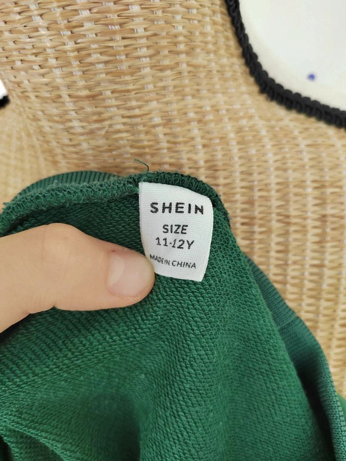 Sweat avec écriture Hawaii U.S.A. Shein Taille 11 / 12 ans Vert Excellent état - photo numéro 2
