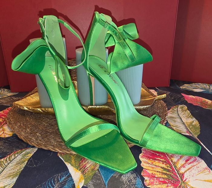 Escarpins vert gros noeud 40