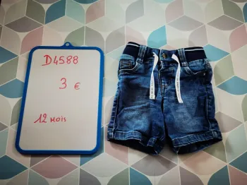 D4588 - short garçon 12 mois