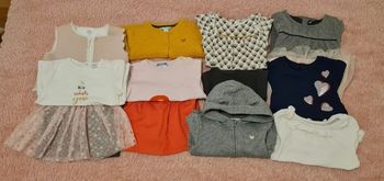 Lot de 12 pièces vêtements fille 18 mois mi-saison / hiver