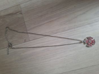 Collier Pendentif Pompier - Croix de Malte "Fire Dept" - Émaillé rouge