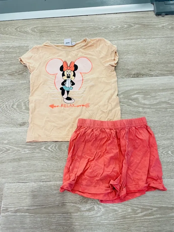 Pyjama fille Minnie 6 ans - photo numéro 2