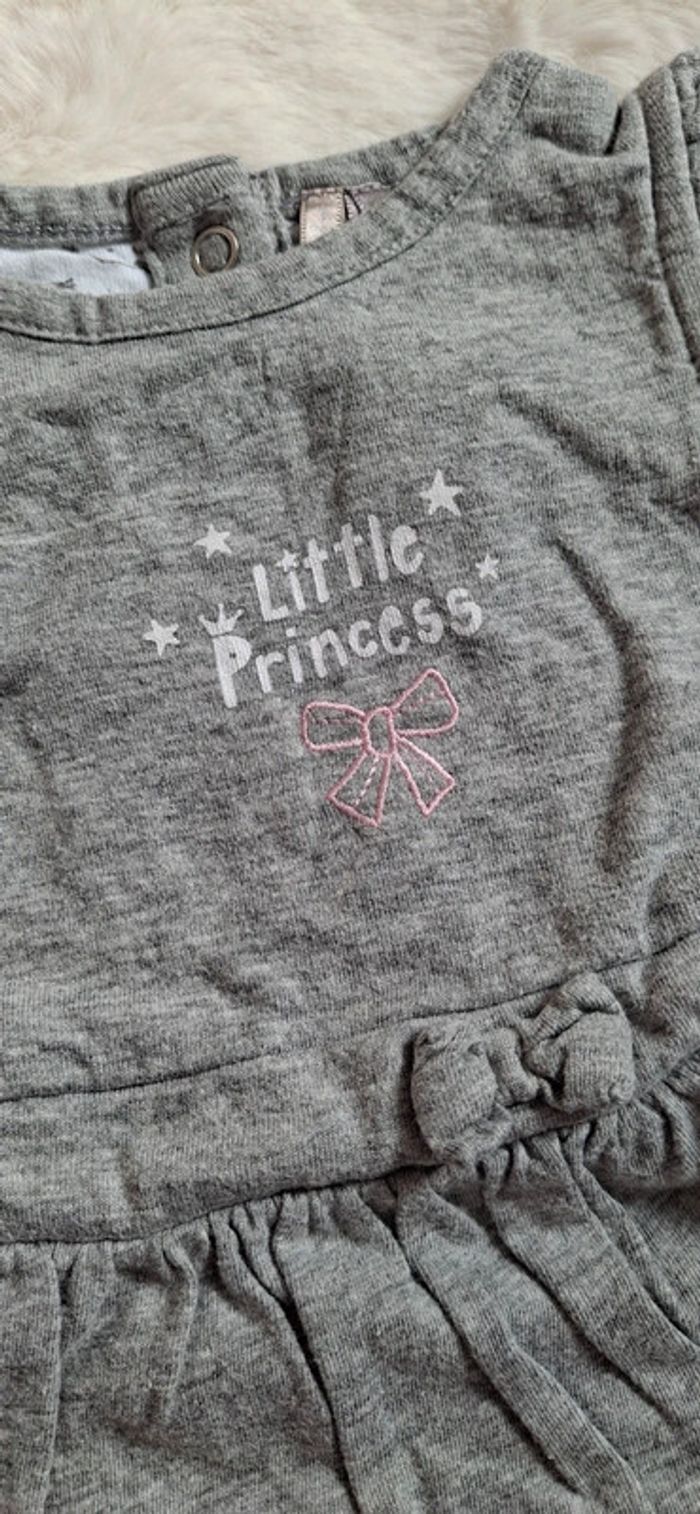 Robe taille 54/1 mois - photo numéro 2