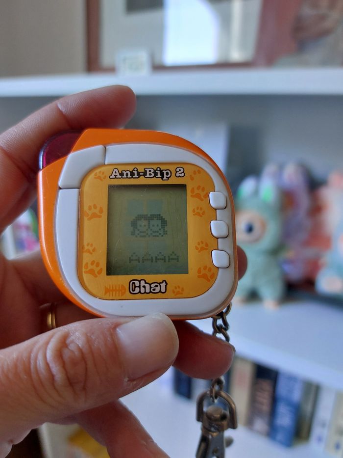 Tamagotchi Ani bip 2 version chat