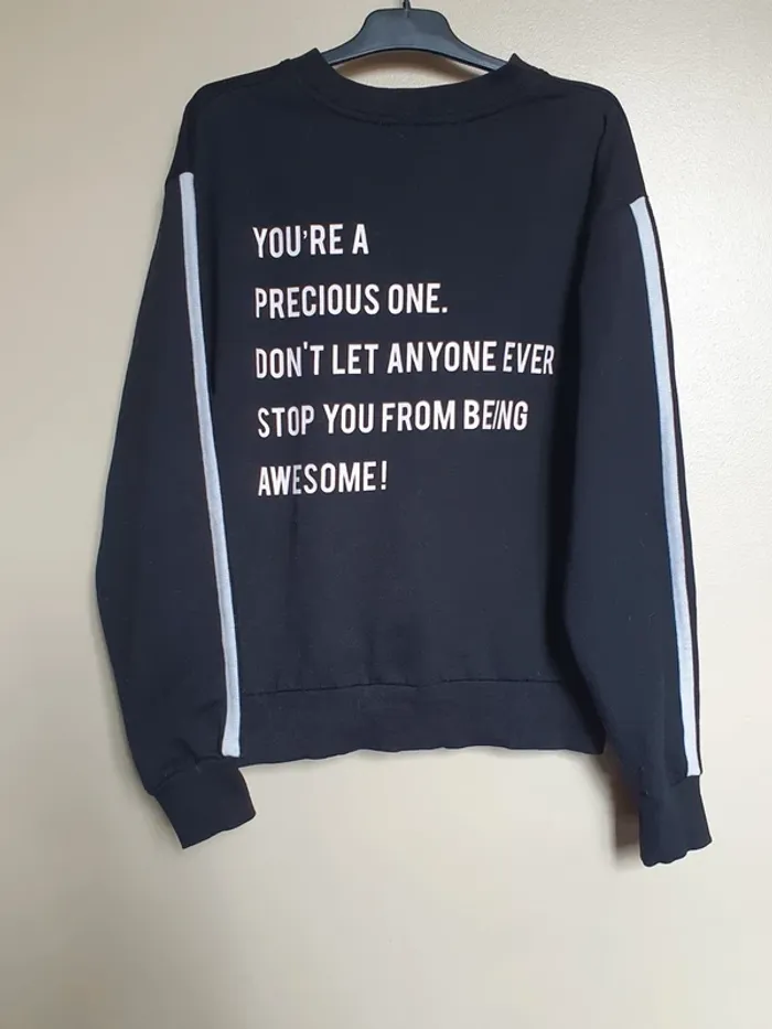 Sweat Jennyfer  "You are inimitable" taille 12 ans - photo numéro 2
