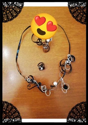 Parure bijoux noir et blanc vintage