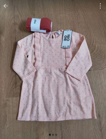 Robe et collants neuf