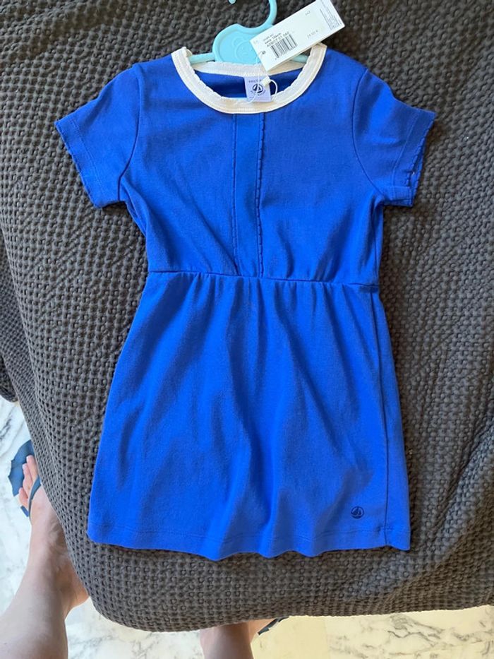 Joli robe bleu