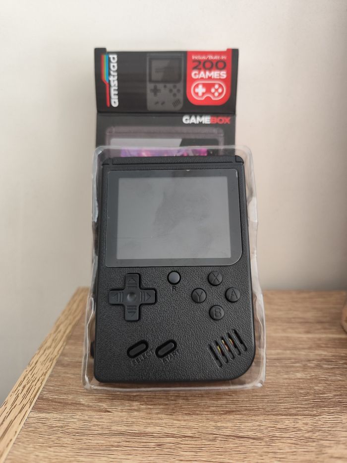 Console amstrad gamebox - photo numéro 2