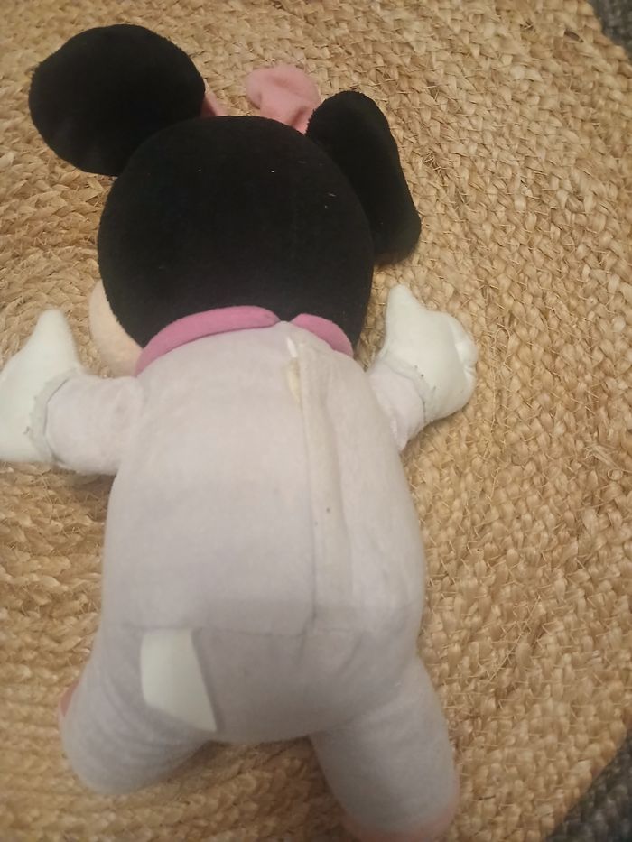 Peluche interactive minnie - photo numéro 2