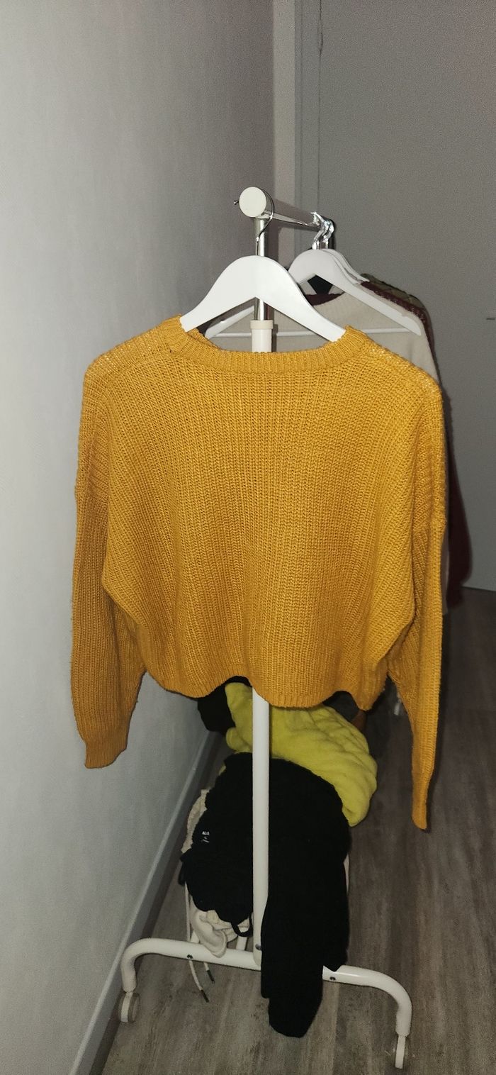 Pull en maille moutarde - photo numéro 2