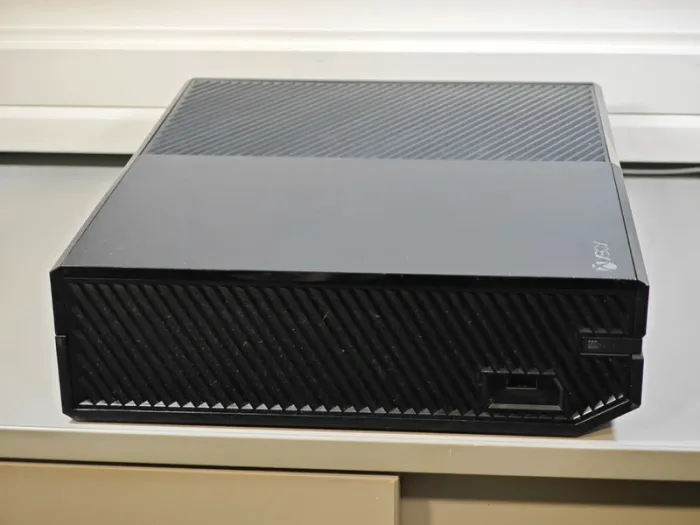 Console XBox One 500Go avec manette / Garantie 1an - photo numéro 5