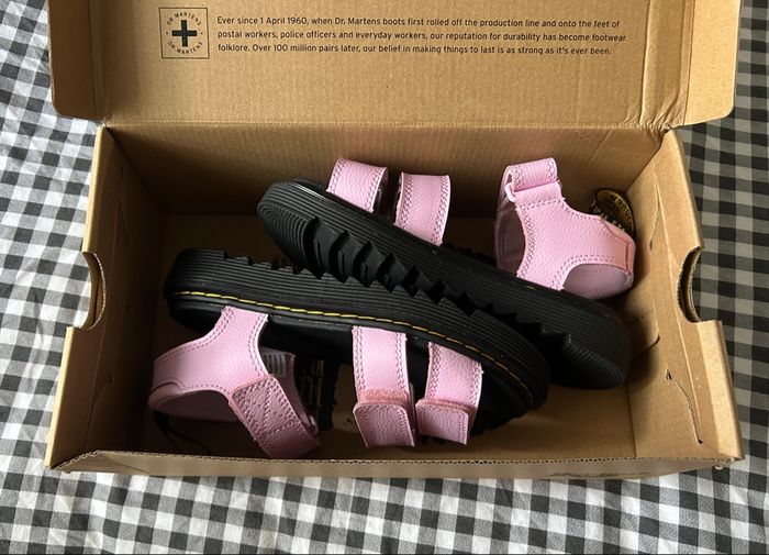 Sandales - Dr Martens 32 - photo numéro 2