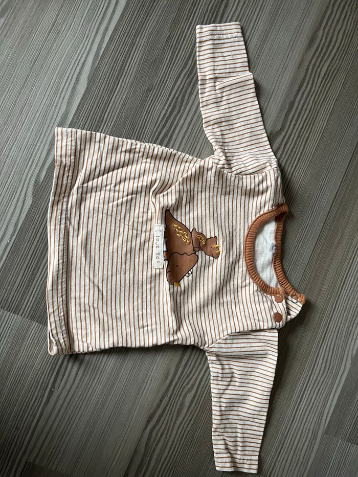 Ensemble salopette 1 mois - photo numéro 3