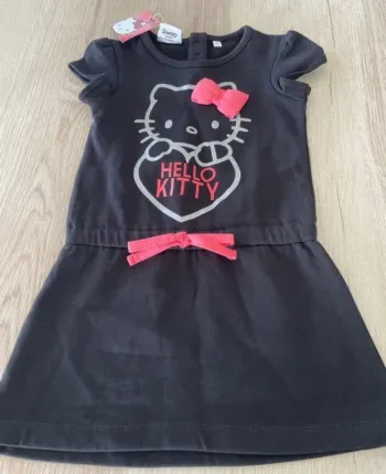 Magnifique robe neuve Hello Kitty