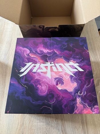 Box collector Instinct tome 2 Inoxtag