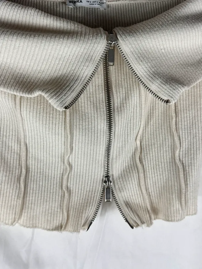 Pull sans épaule bershka - photo numéro 2