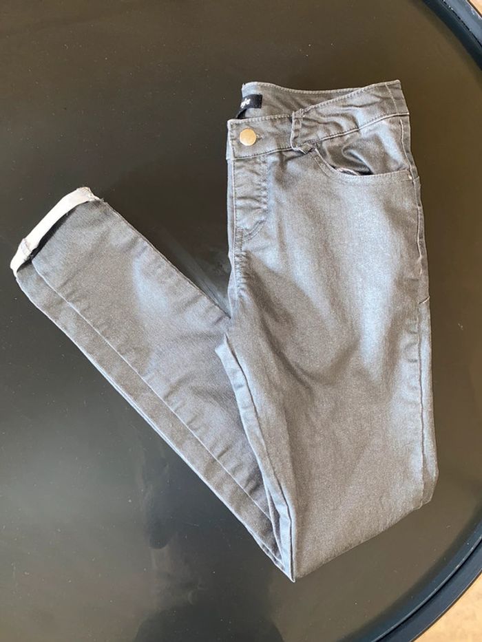 Pantalon gris pailletée